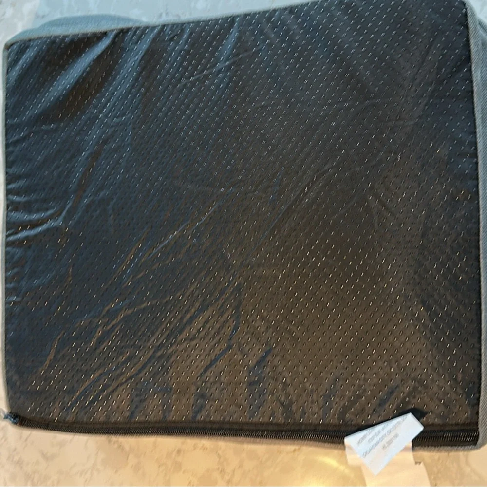 Cozy Gray Pet Bed